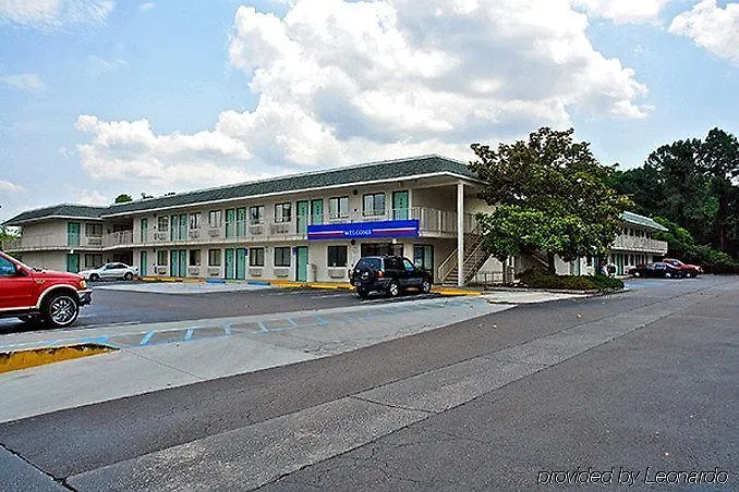 Hotel North Charleston Lodge