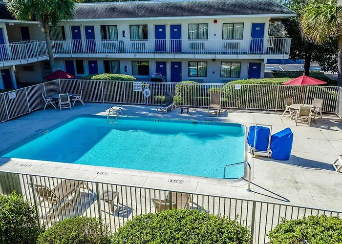 North Charleston Lodge Hotel 2*
