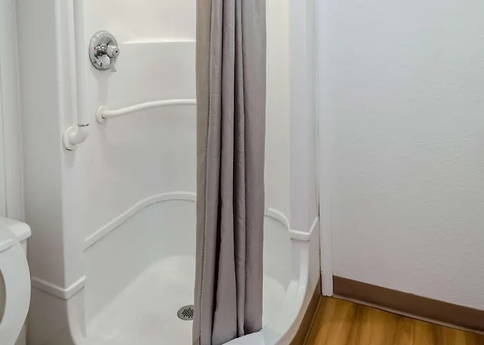North Charleston Lodge Hotel 2*